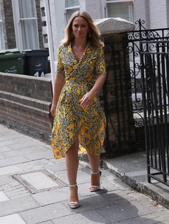 Kimberley Walsh feet photo thumbnail