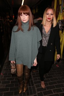 Kimberley Walsh feet photo thumbnail