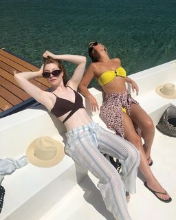 Kimberley Walsh feet photo thumbnail