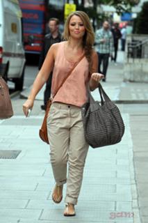 Kimberley Walsh feet photo thumbnail