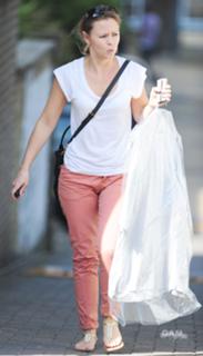 Kimberley Walsh feet photo thumbnail