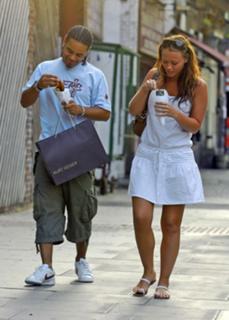 Kimberley Walsh feet photo thumbnail