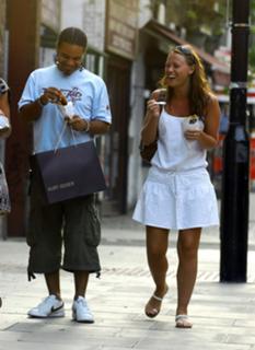 Kimberley Walsh feet photo thumbnail