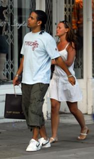 Kimberley Walsh feet photo thumbnail