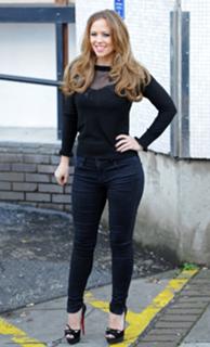 Kimberley Walsh feet photo thumbnail