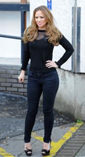 Kimberley Walsh feet photo thumbnail