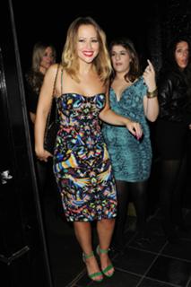 Kimberley Walsh feet photo thumbnail
