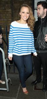 Kimberley Walsh feet photo thumbnail