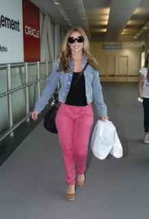 Kimberley Walsh feet photo thumbnail