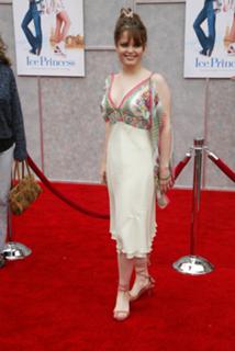 Kimberly J. Brown feet photo 12