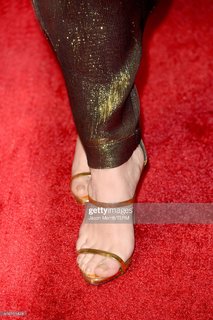 Kimberly Perry feet photo thumbnail