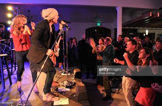Kimberly Perry feet photo thumbnail