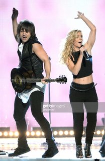 Kimberly Perry feet photo thumbnail