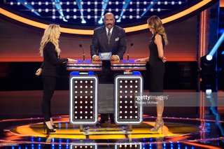 Kimberly Perry feet photo thumbnail