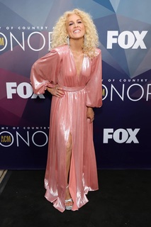 Kimberly Schlapman feet photo 6