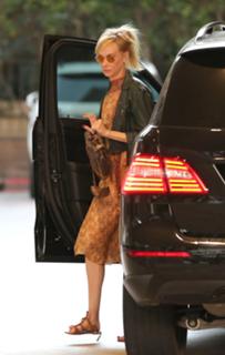 Kimberly Stewart feet photo 5