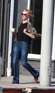 Kimberly Stewart feet photo 13
