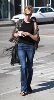Kimberly Stewart feet photo 11