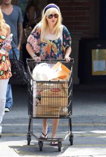 Kimberly Stewart feet photo 1