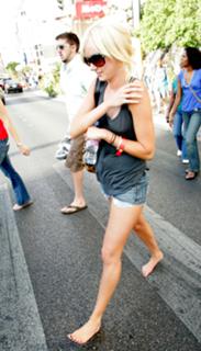Kimberly Stewart feet photo 13