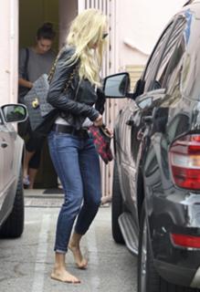 Kimberly Stewart feet photo 10