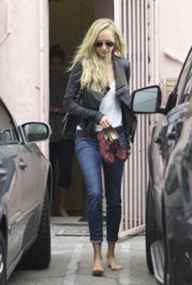Kimberly Stewart feet photo 6