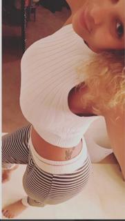 Kimberly Vanderhee feet photo 9