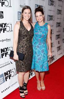 Kimberly Williams-Paisley feet photo thumbnail