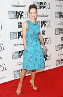 Kimberly Williams-Paisley feet photo thumbnail