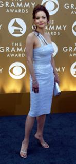 Kimberly Williams-Paisley feet photo thumbnail