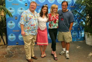 Kimberly Williams-Paisley feet photo thumbnail