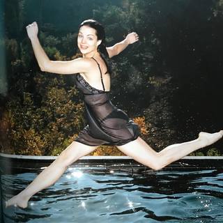 Kimberly Williams-Paisley feet photo thumbnail