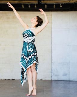 Kimberly Williams-Paisley feet photo thumbnail