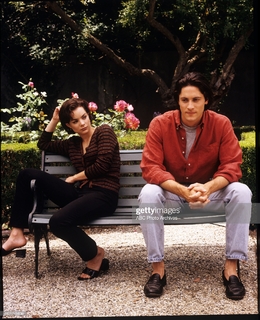 Kimberly Williams-Paisley feet photo thumbnail