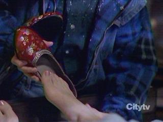Kimberly Williams-Paisley feet photo thumbnail