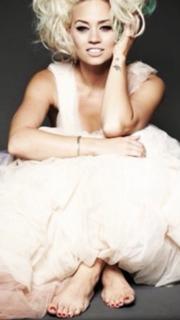 Kimberly Wyatt feet photo thumbnail