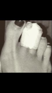 Kimberly Wyatt feet photo thumbnail