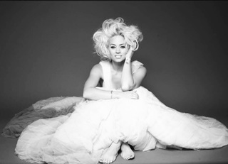 Kimberly Wyatt feet photo thumbnail