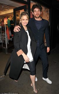 Kimberly Wyatt feet photo thumbnail