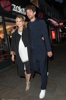 Kimberly Wyatt feet photo thumbnail