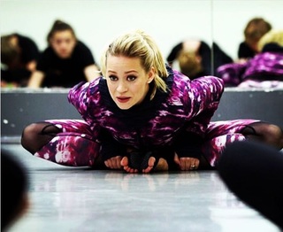 Kimberly Wyatt feet photo thumbnail