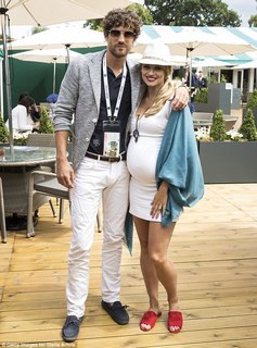 Kimberly Wyatt feet photo thumbnail