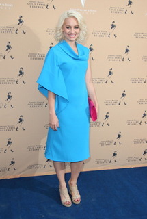 Kimberly Wyatt feet photo thumbnail