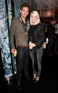 Kimberly Wyatt feet photo thumbnail