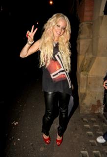 Kimberly Wyatt feet photo thumbnail