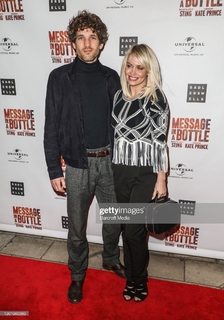 Kimberly Wyatt feet photo thumbnail