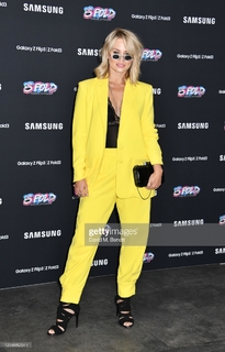 Kimberly Wyatt feet photo thumbnail