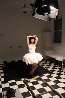 Kimbra feet photo thumbnail
