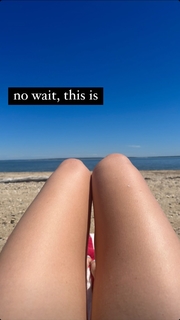 Kimbra feet photo thumbnail