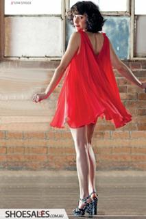 Kimbra feet photo thumbnail